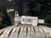 Nissan V-Drive 2020 4p L4/1.6 Man A/A 2020 Nissan V-Drive Venta Llantas 12