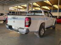 Mitsubishi L200 2022 4p GLX Doble Cabina L4/2.4 Man 2022 Mitsubishi L200 Ingreso Exteriores 4