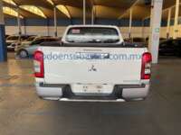 Mitsubishi L200 2022 4p GLX Doble Cabina L4/2.4 Man 2022 Mitsubishi L200 Ingreso Exteriores 5