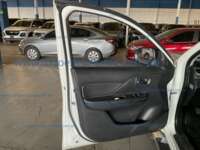 Mitsubishi L200 2022 4p GLX Doble Cabina L4/2.4 Man 2022 Mitsubishi L200 Ingreso Interiores 0