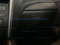 Mitsubishi L200 2022 4p GLX Doble Cabina L4/2.4 Man 2022 Mitsubishi L200 Ingreso Interiores 12
