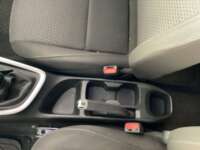 Chevrolet Onix 2025 4p LT L3/1.0 Man  IMG_2111
