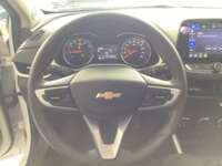 Chevrolet Onix 2025 4p LT L3/1.0 Man  IMG_2103