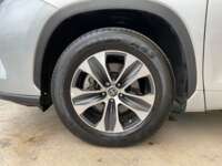 Toyota Highlander 2021 5p XLE V6/3.5 Aut 2021 Toyota Highlander Venta Llantas 1