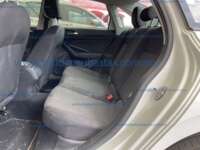 Volkswagen Jetta 2021 4p Trendline L4/1.4/T Aut 2021 Volkswagen Jetta Ingreso Interiores 16
