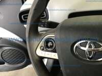 Toyota Prius 2017 5p Base Híbrido L4/1.8 Aut  2017 Toyota Prius Ingreso Interiores 6
