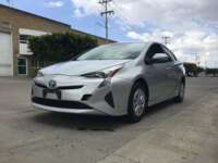 Toyota Prius 2017 5p Base Híbrido L4/1.8 Aut  2017 Toyota Prius Venta Exteriores 1