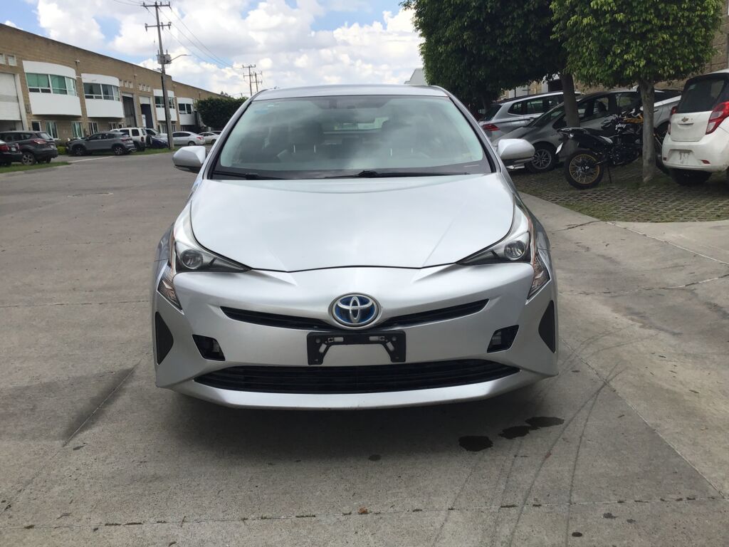 Toyota Prius 2017 5p Base Híbrido L4/1.8 Aut  2017 Toyota Prius Venta Exteriores 2