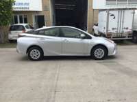 Toyota Prius 2017 5p Base Híbrido L4/1.8 Aut  2017 Toyota Prius Venta Exteriores 4
