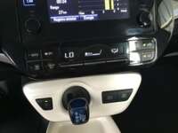 Toyota Prius 2017 5p Base Híbrido L4/1.8 Aut  2017 Toyota Prius Venta Interiores 4