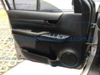 Toyota Hilux 2019 4p Doble Cabina Base L4/2.7 Man  2019 Toyota Hilux Ingreso Interiores 13