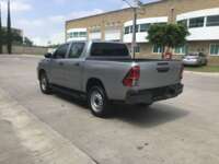 Toyota Hilux 2019 4p Doble Cabina Base L4/2.7 Man  2019 Toyota Hilux Venta Exteriores 7