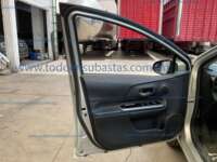 Toyota Prius 2018  2018 Toyota Prius Ingreso Interiores 0