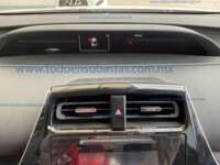 Toyota Prius 2017  2017 Toyota Prius Ingreso Interiores 8
