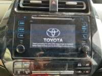 Toyota Prius 2017  2017 Toyota Prius Ingreso Interiores 9