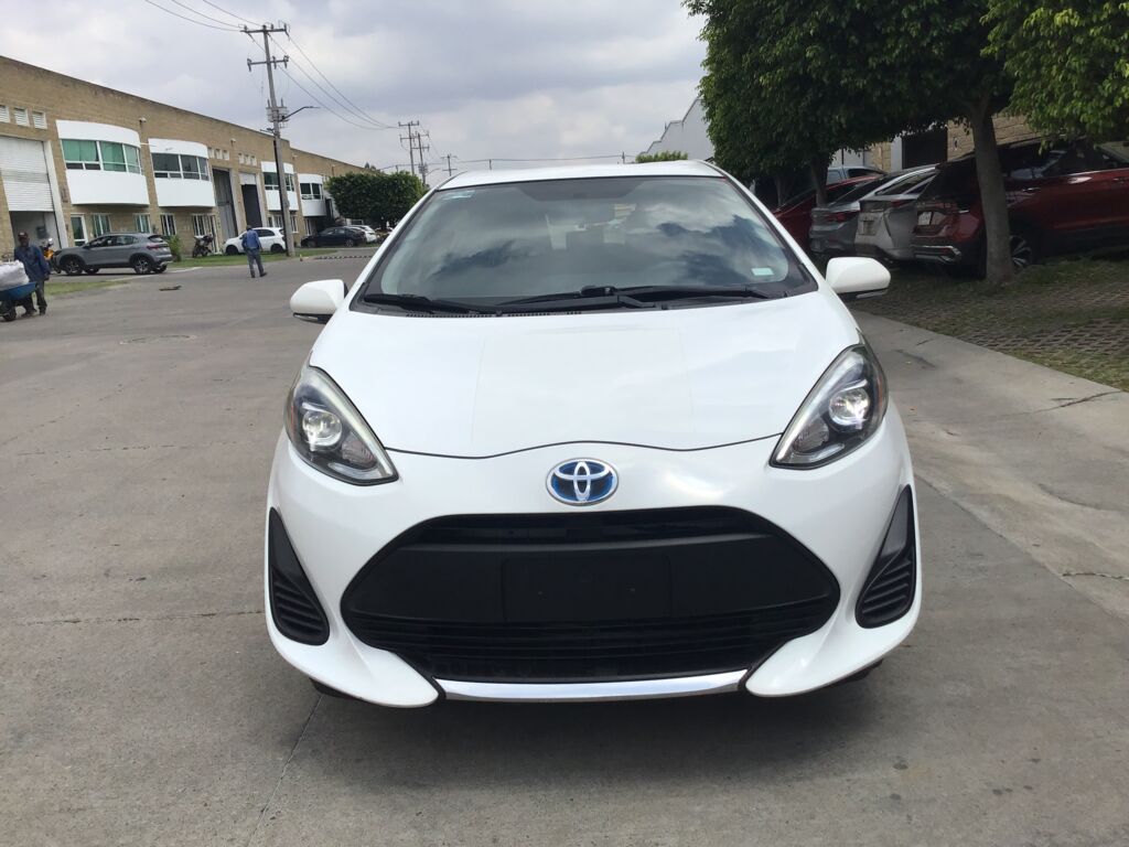 Toyota Prius 2021 5p Prius C L4/1.5 Aut 2021 Toyota Prius Venta Exteriores 2