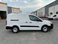 Peugeot Partner 2019 5p L4/1.6/T Diesel Man       2019 Peugeot Partner Venta Exteriores 4