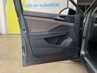 Volkswagen Taos 2024 5p Highline L4/1.4/T Tiptronic 2024 Volkswagen Taos Venta Interiores 19