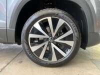 Volkswagen Taos 2024 5p Highline L4/1.4/T Tiptronic 2024 Volkswagen Taos Venta Llantas 10
