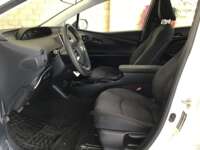 Toyota Prius 2017 5p Base Híbrido L4/1.8 Aut  2017 Toyota Prius Venta Interiores 20