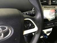 Toyota Prius 2017 5p Base Híbrido L4/1.8 Aut  2017 Toyota Prius Venta Interiores 8