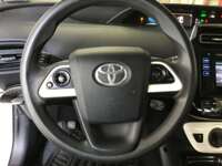 Toyota Prius 2017 5p Base Híbrido L4/1.8 Aut  2017 Toyota Prius Venta Interiores 9