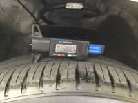 Toyota Prius 2017 5p Base Híbrido L4/1.8 Aut  2017 Toyota Prius Venta Llantas 3