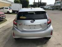 Toyota Prius 2019 5p C Hibrido L4/1.5/Aut 2019 Toyota Prius Venta Exteriores 6