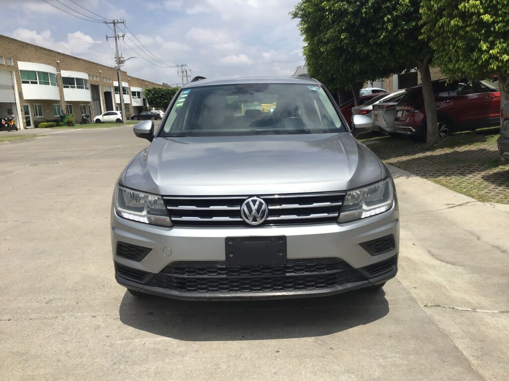 Volkswagen Tiguan 2021 5p Trendline Plus L4/1.4/T DSG 2021 Volkswagen Tiguan Venta Exteriores 2