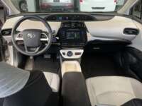 Toyota Prius 2017 5p Base Hibrido L4/1.8 Aut 2017 Toyota Prius Venta Interiores 4