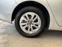 Toyota Prius 2017 5p Base Hibrido L4/1.8 Aut 2017 Toyota Prius Venta Llantas 7