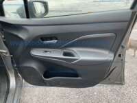 Nissan Versa 2020 4p Sense L4/1.6 Man IMG_2804