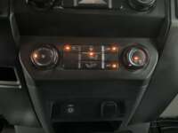 Ford F-150 2019 4p XL Crew Cab 4x2 V6/3.3 Aut 2019 Ford F-150 Venta Interiores 8