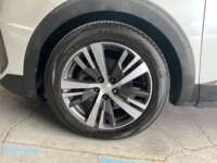 Peugeot 5008 2022 5p Allure Pack L4/1.6/T Aut 2022 Peugeot 5008 Venta Llantas 1