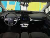 Toyota Prius 2017 5p Base Hibrido L4/1.8 Aut 2017 Toyota Prius Venta Interiores 4