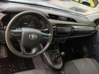 Toyota Hilux 2019 2p Cabina Sencilla L4/2.7 Man 2019 Toyota Hilux Venta Interiores 4