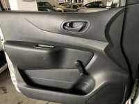 Nissan NP300 Pick Up 2024  2024 Nissan NP300 Pick Up Venta Interiores 17