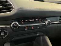 Mazda 3 2021 4p Sedán i L4/2.5 Skyactiv-Drive 2021 Mazda 3 Venta Interiores 10