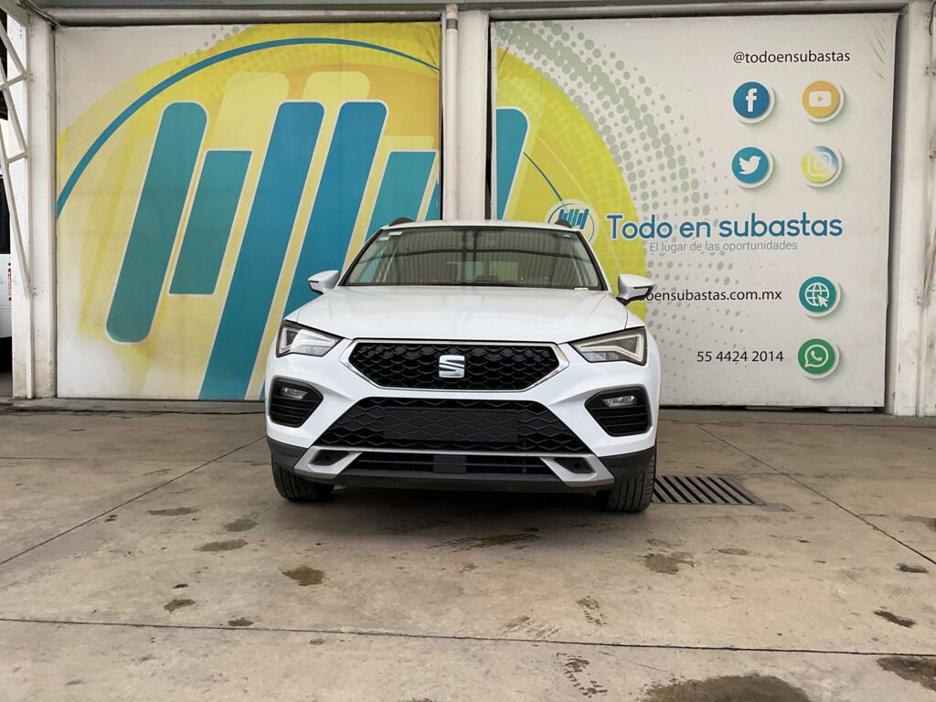 Seat Ateca 2024 5p Style L4/1.4/T Tiptronic 2024 Seat Ateca Venta Exteriores 2