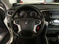 Mitsubishi L200 2021 4p Doble L4/2.5/T Diesel Man 4x4 2021 Mitsubishi L200 Venta Interiores 1