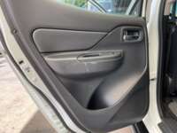 Mitsubishi L200 2021 4p Doble L4/2.5/T Diesel Man 4x4 2021 Mitsubishi L200 Venta Interiores 16