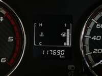 Mitsubishi L200 2021 4p Doble L4/2.5/T Diesel Man 4x4 2021 Mitsubishi L200 Venta Interiores 3