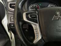 Mitsubishi L200 2021 4p Doble L4/2.5/T Diesel Man 4x4 2021 Mitsubishi L200 Venta Interiores 5