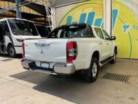 Mitsubishi L200 2021 4p Doble L4/2.5/T Diesel Man 4x4 2021 Mitsubishi L200 Venta Exteriores 5
