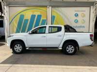 Mitsubishi L200 2021 4p Doble L4/2.5/T Diesel Man 4x4 2021 Mitsubishi L200 Venta Exteriores 8