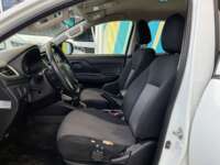 Mitsubishi L200 2021 4p Doble L4/2.5/T Diesel Man 4x4 2021 Mitsubishi L200 Venta Interiores 16