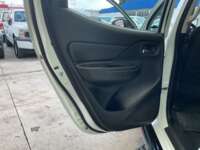 Mitsubishi L200 2021 4p Doble L4/2.5/T Diesel Man 4x4 2021 Mitsubishi L200 Venta Interiores 17