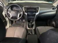 Mitsubishi L200 2021 4p Doble L4/2.5/T Diesel Man 4x4 2021 Mitsubishi L200 Venta Interiores 4