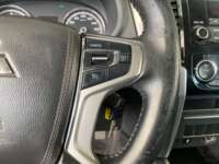 Mitsubishi L200 2021 4p Doble L4/2.5/T Diesel Man 4x4 2021 Mitsubishi L200 Venta Interiores 7