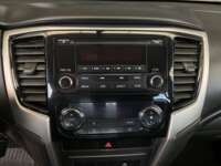 Mitsubishi L200 2021 4p Doble L4/2.5/T Diesel Man 4x4 2021 Mitsubishi L200 Venta Interiores 8